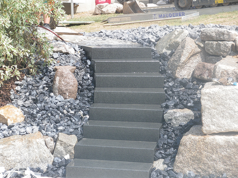 escalier-granit-noir